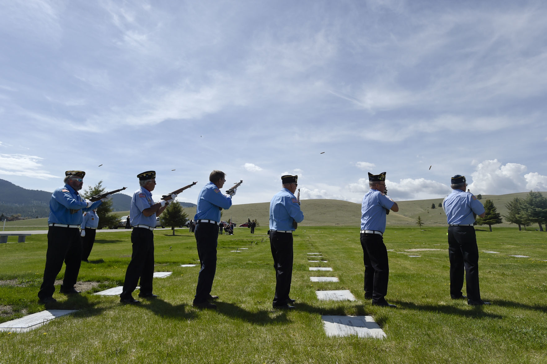 051118-ir-nws-honor-guard-4.JPG